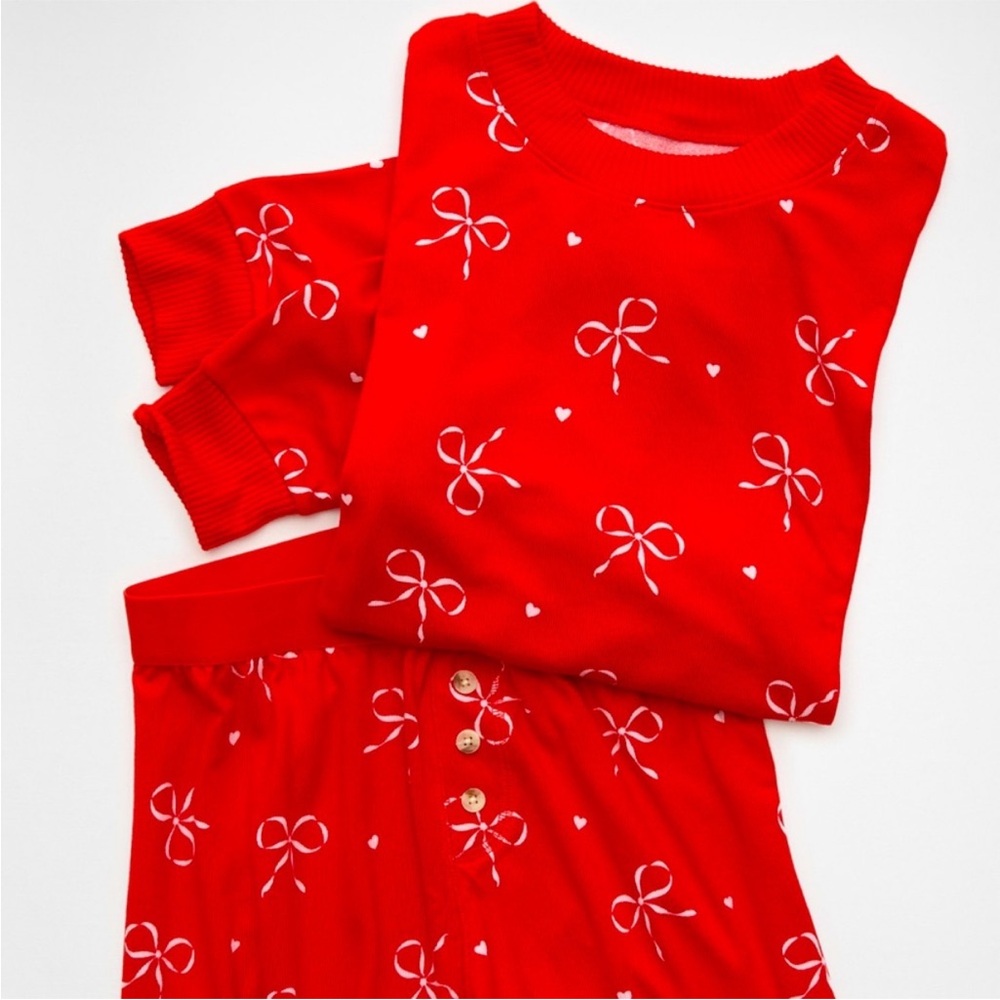 American Eagle Red Bow Lounge Set - Picture 3 of 3